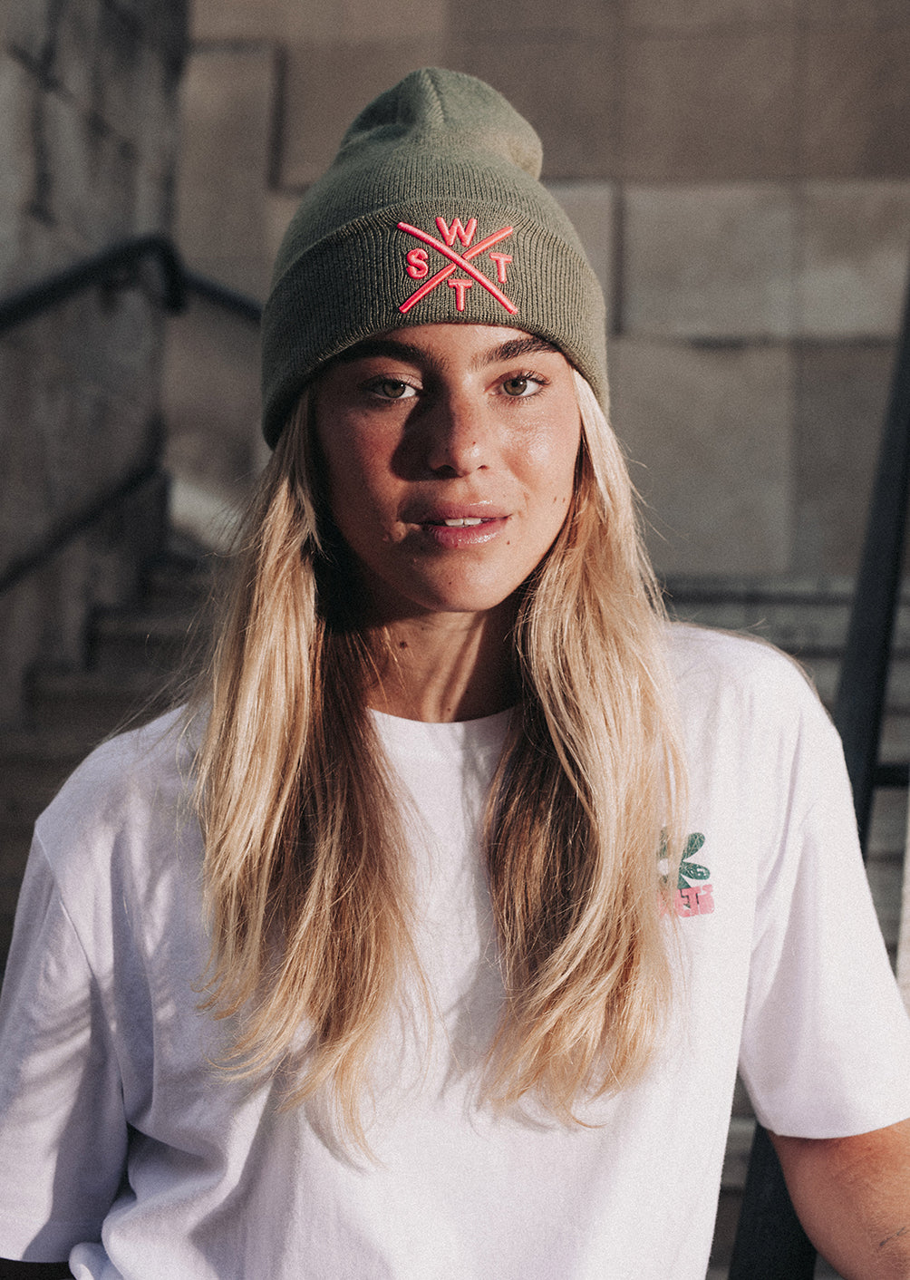 Piano Beanie - Olive / Neon Pink