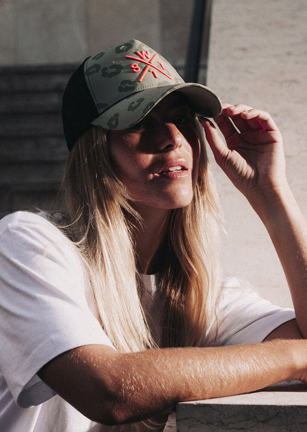 Casquette R-Tribe - Léopard Olive / Fluo Pink