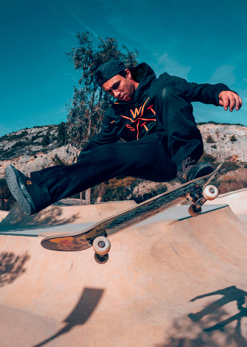 Spray Hoodie - Black / Fluorescent Orange