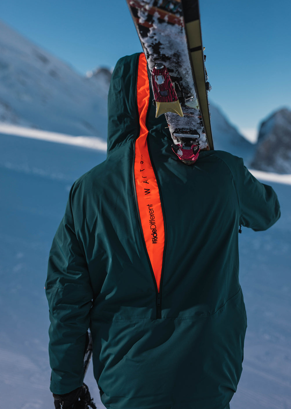 Venom Ski Jacket - Bayberry