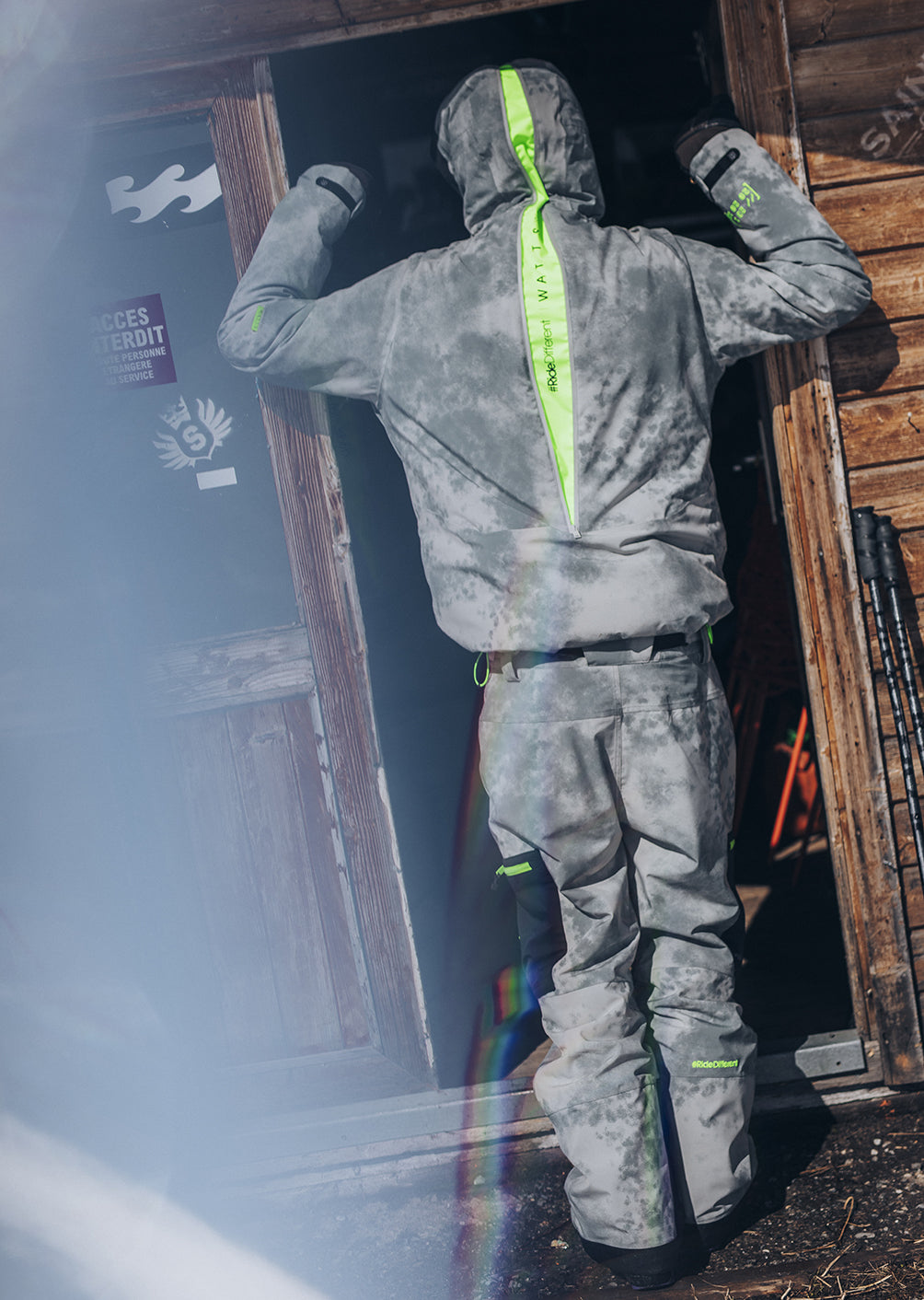Venom Ski Jacket - Acid Wash Limestone
