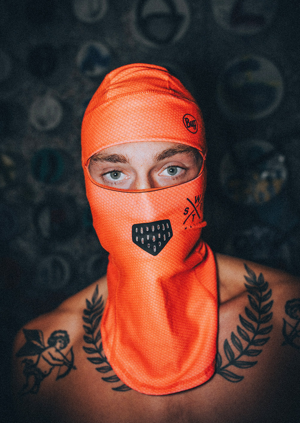 Sturmhaube Wolf – Fluo Carbon Orange
