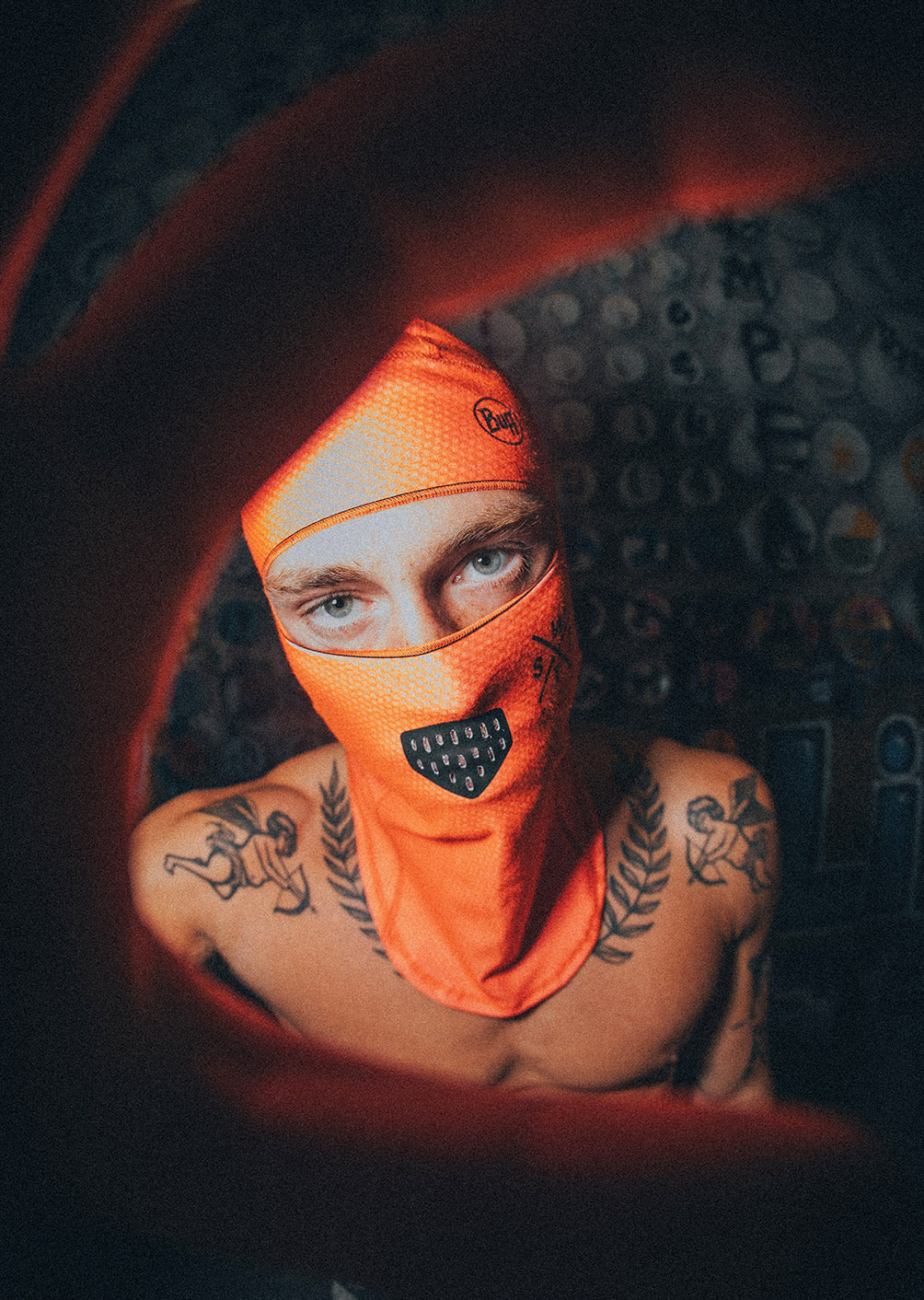 Sturmhaube Wolf – Fluo Carbon Orange