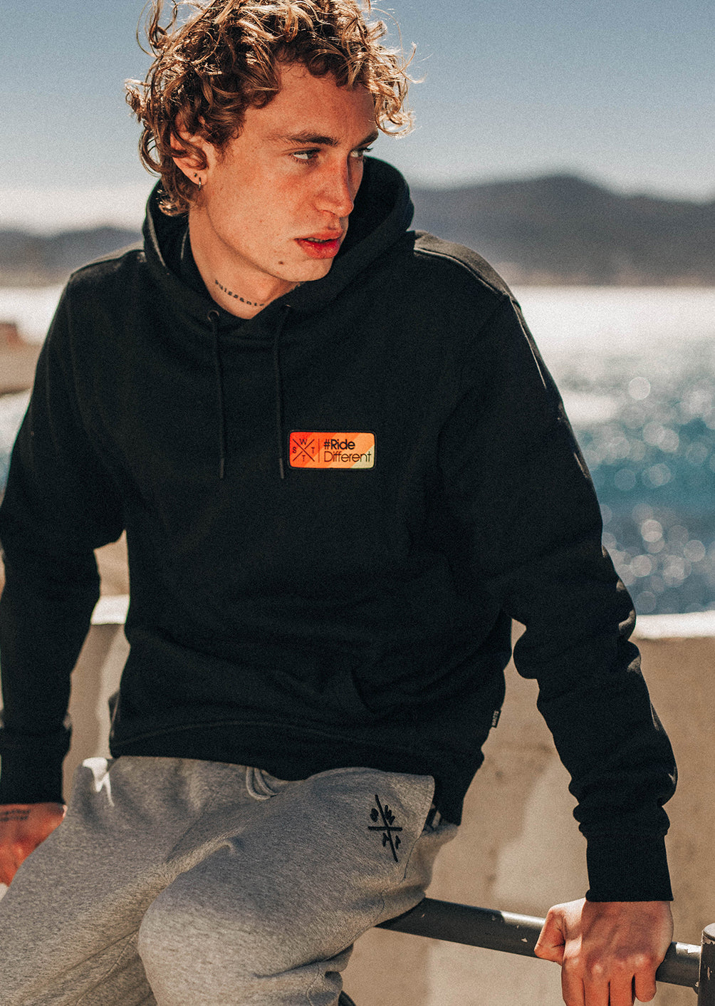 Sweat à capuche XMission - Full Black