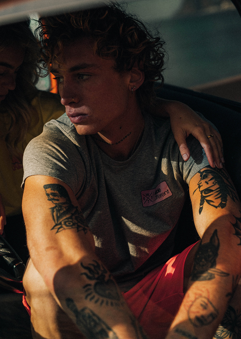 T-Shirt XVibes – Mittelgroß, Nebelgrau