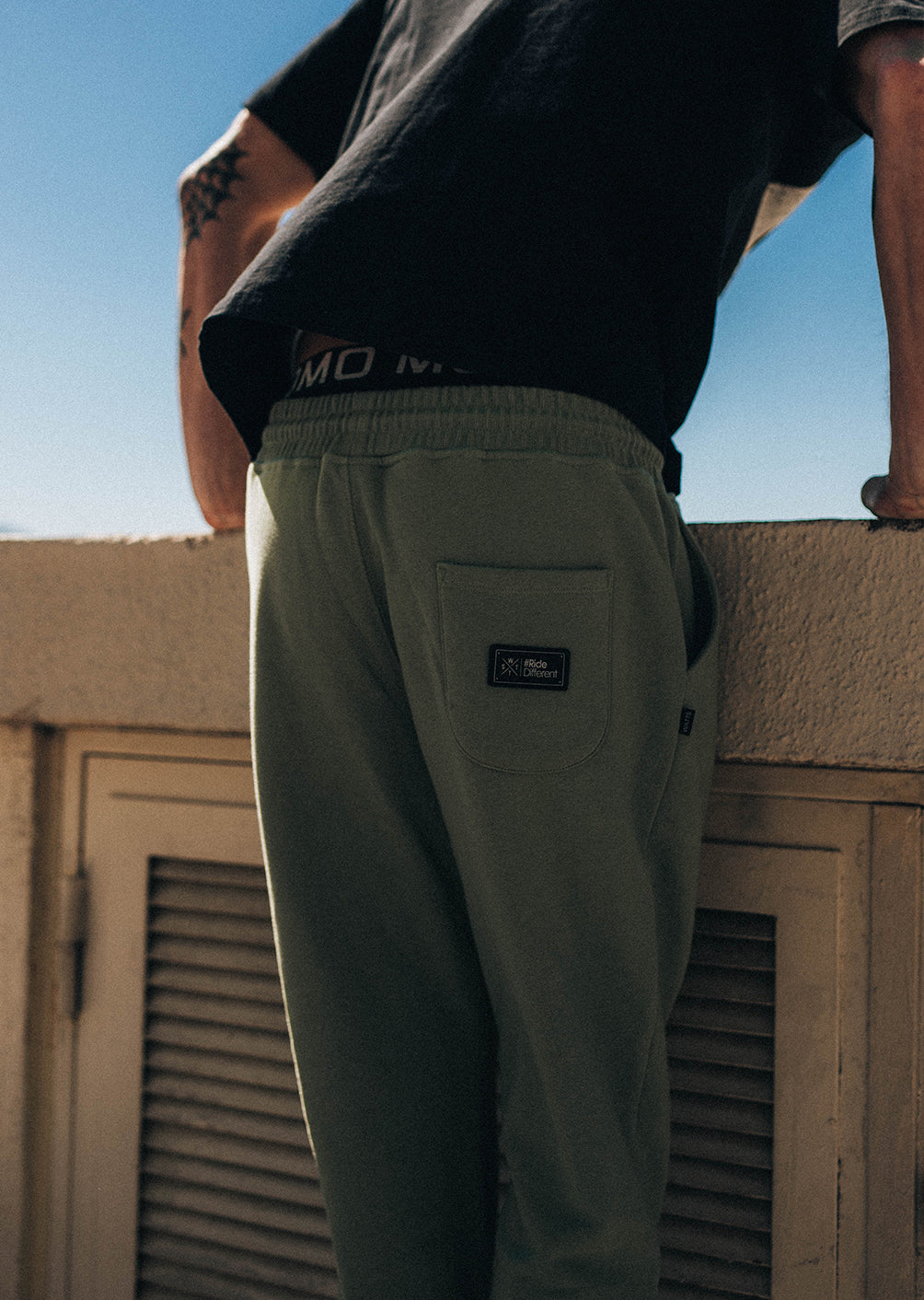 Jogging Yards - Olive