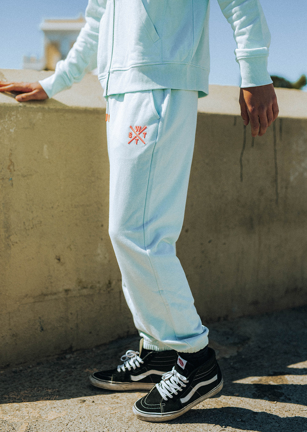 Jogging Yards - Ice Blue