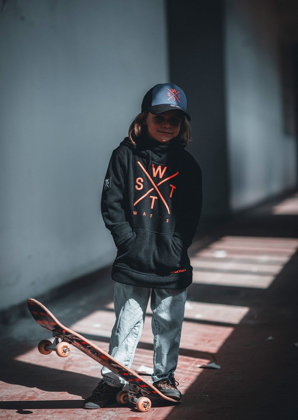 X-Track Junior Fleece-Sweatshirt - Schwarz und fluoreszierendes Orange