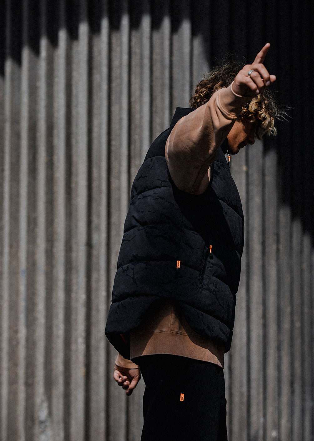 Code Sleeveless Jacket - Anthracite Grey Camouflage