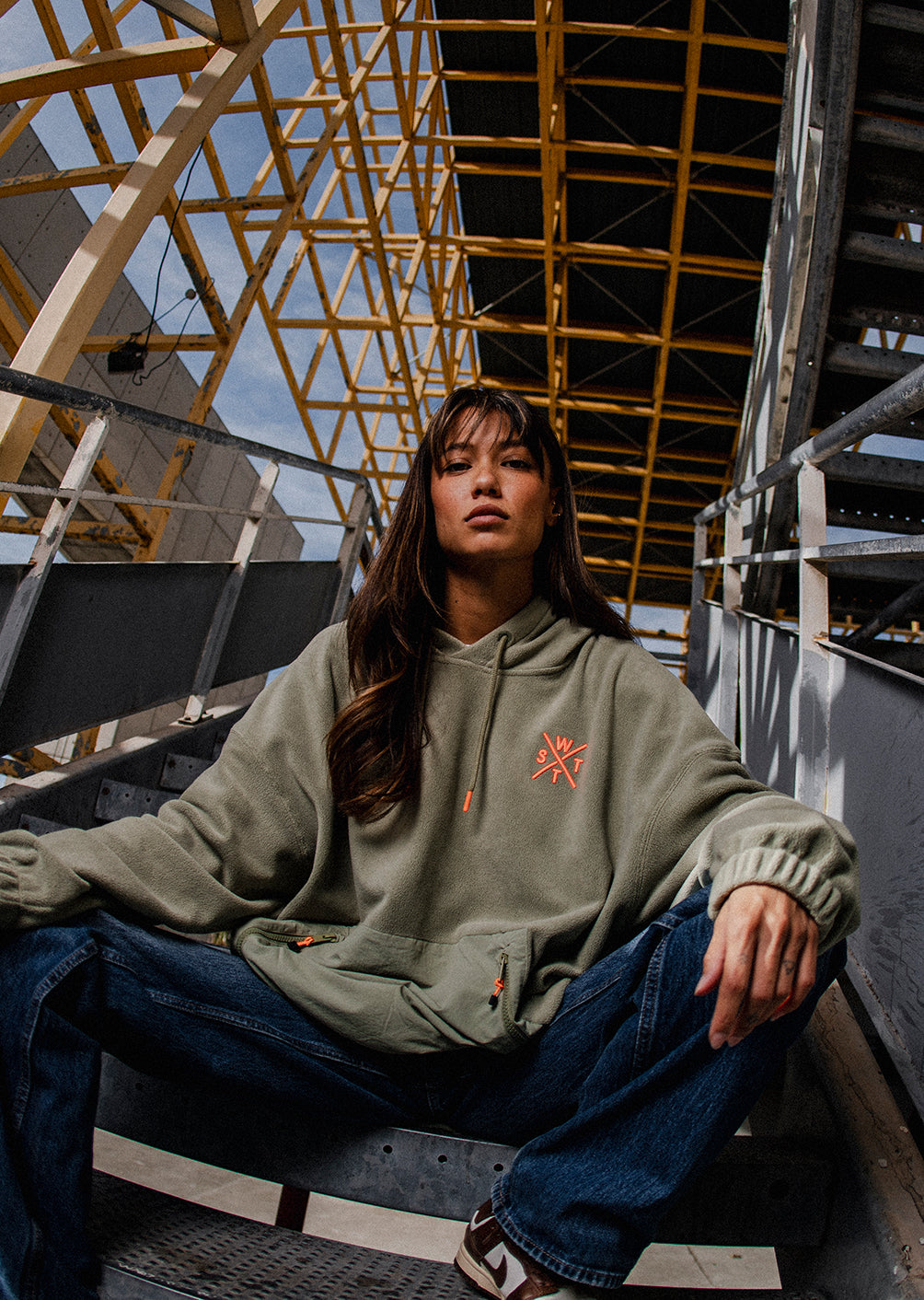 Play Hoodie - Olive