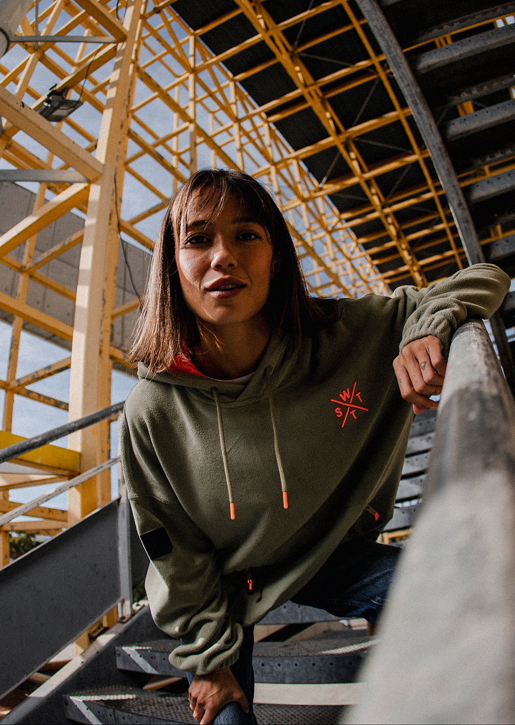 Play Hoodie - Olive